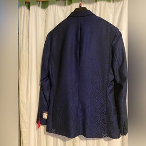 New blue snakeskin tuxedo size 40R